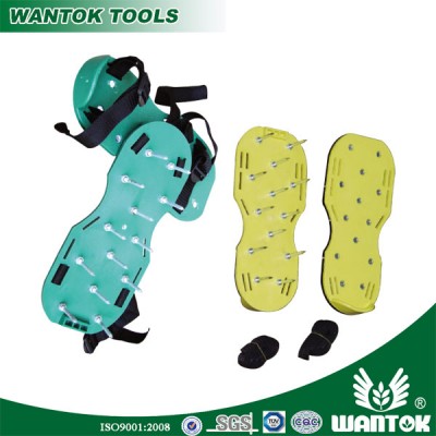 Lawn aerator sandals